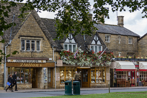 Bourton-on-the-Water High St